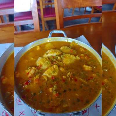 R21 Bar & Restaurante