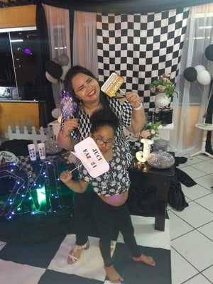 Junior Pizzaria E Re