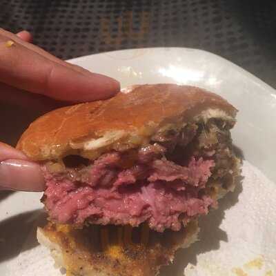 Na Garagem Hamburgueria Artesanal