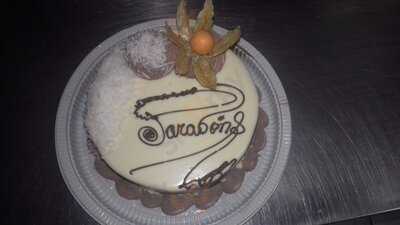 Panificadora E Confeitaria Empório Dinda