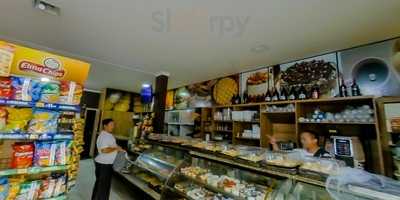 Panificadora E Confeitaria Empório Dinda