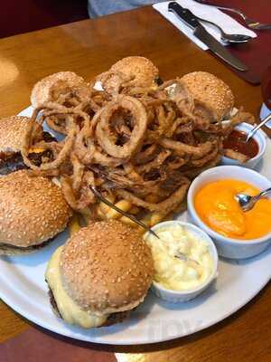 America Alameda Santos