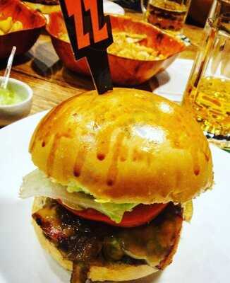 Cazzero Burger