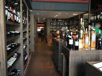 D'vinos - Wine Store