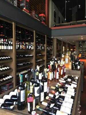 D'vinos - Wine Store