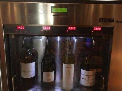 D'vinos - Wine Store