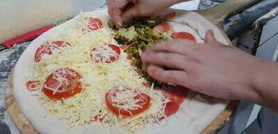 Brito Restaurante E Pizzaria