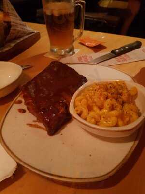 Outback Steakhouse - Bourbon Shopping