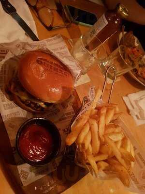 Outback Steakhouse - Bourbon Shopping