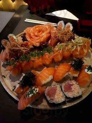 Takone Sushi House
