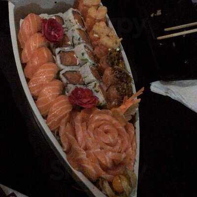 Takone Sushi House