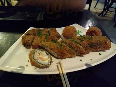 Takone Sushi House