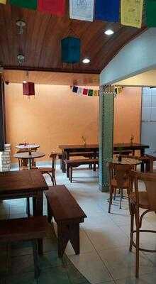 Shanti Café & Bistrô