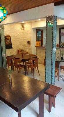 Shanti Café & Bistrô