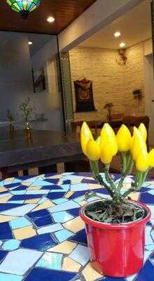 Shanti Café & Bistrô