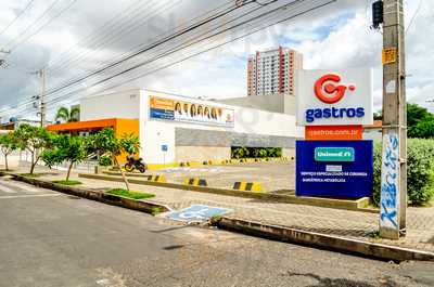 Lu E Le Sorveteria E Lanches