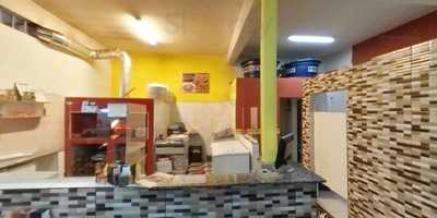 Pizzaria Pizza E Pizzas