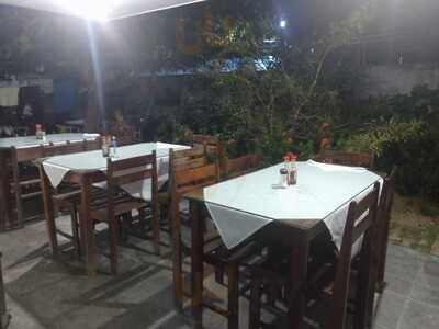 Padaria E Restaurante Aroeira