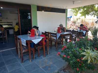 Padaria E Restaurante Aroeira