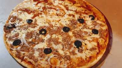 Da Pavarotti Pizzaria