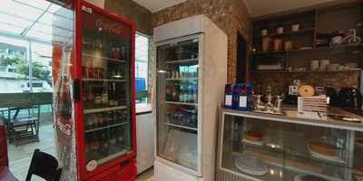 Beach Point Conveniência