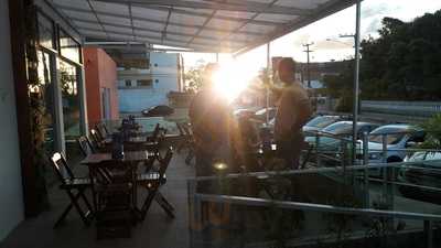 Beach Point Conveniência