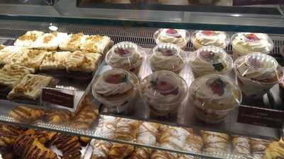 Carlo's Bakery