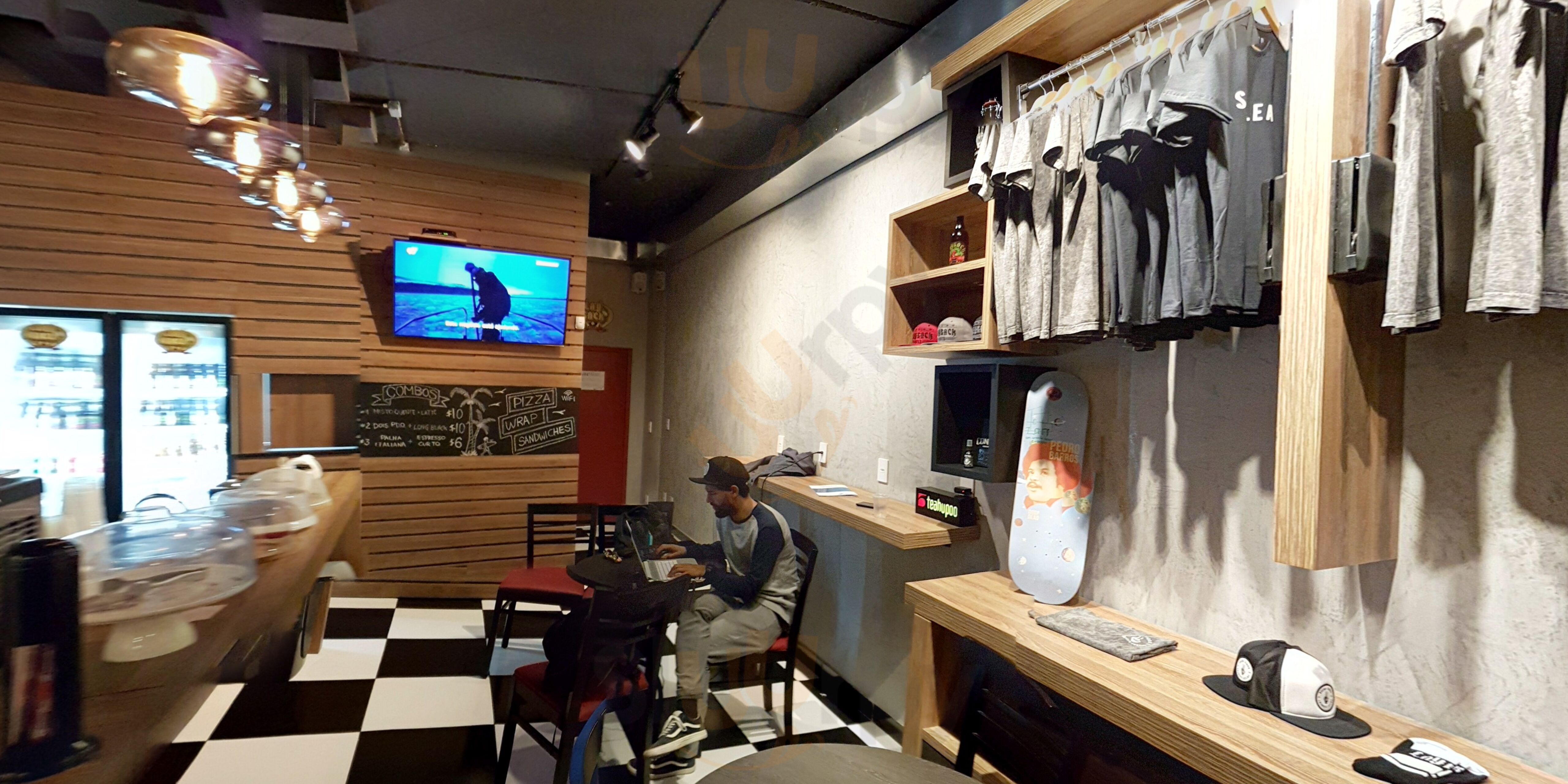 Buena Vibra Café & Bar