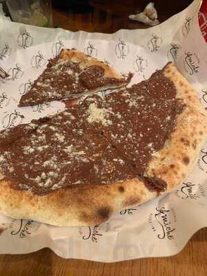 Amiche Pizzaria Napoletana