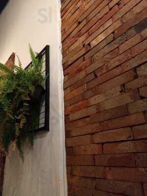 Amiche Pizzaria Napoletana