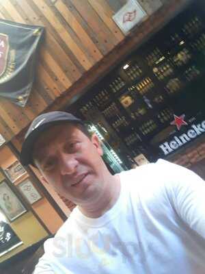 Caetano's Bar - Lugar De Amigos