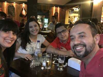 Caetano's Bar - Lugar De Amigos