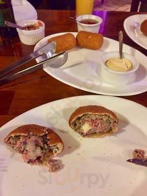 Caetano's Bar - Lugar De Amigos