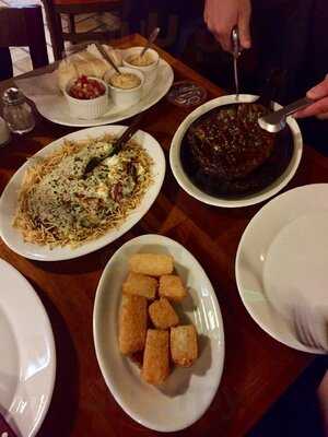 Caetano's Bar - Lugar De Amigos