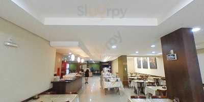 Pratos E Sabores Grill