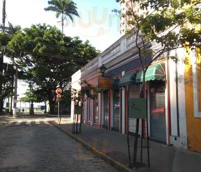 Um Lugar Arte Bar Café E Restaurante