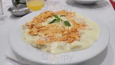 Le Pane Padaria E Confeitaria Me