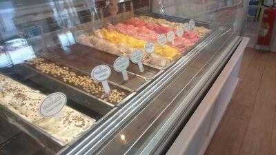 Bacio Di Latte - Top Center Shopping