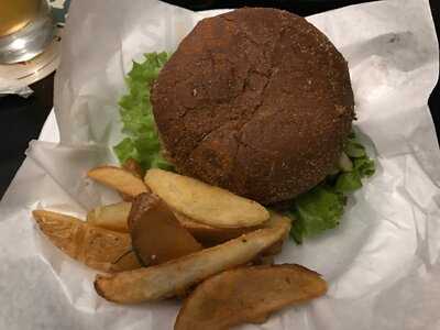 O Inglês Burger & Beer