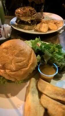 Cosmopolitan Hamburgueria