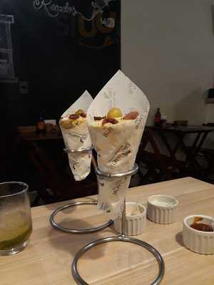 Dom Martin Pizza Cone