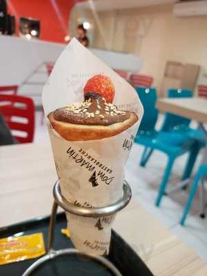 Dom Martin Pizza Cone