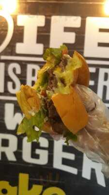 Lake Slice And Burguer