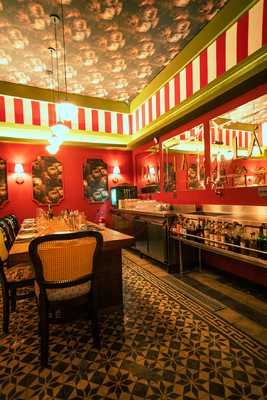 Lamerica Essencial Pub