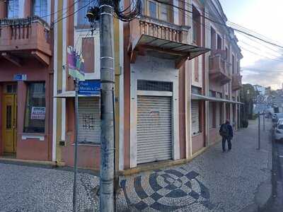 Lamerica Essencial Pub