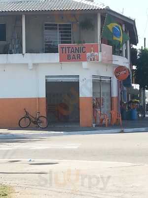 Titanic Bar