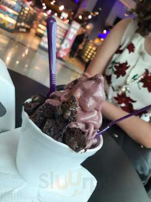 Frug Frozen Yogurt