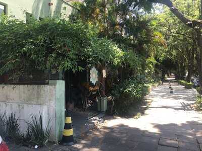 Flor & Salsa Bistrô