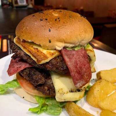 Carbone Pub & Sandwich