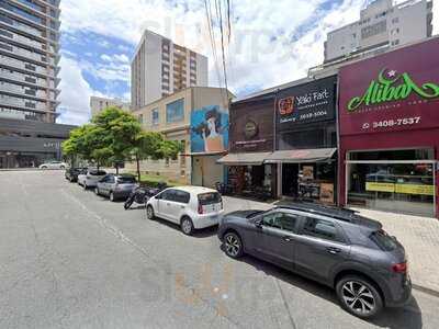 Carbone Pub & Sandwich